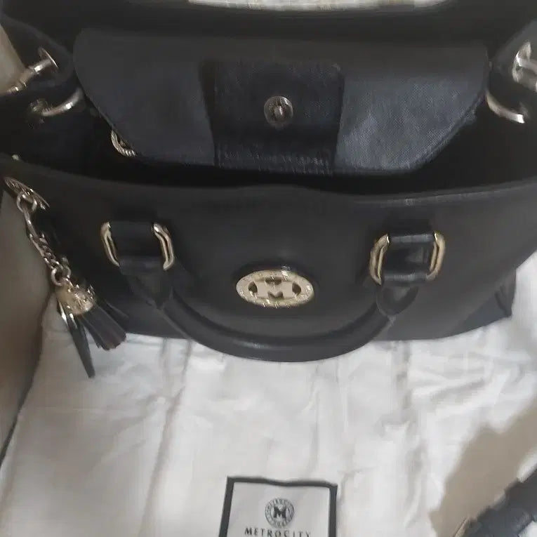 [BUNJANG] Metrocity Black 2-way Tote Shoulder Bag / 메트로시티 블랙 토트백 숄더백 2way