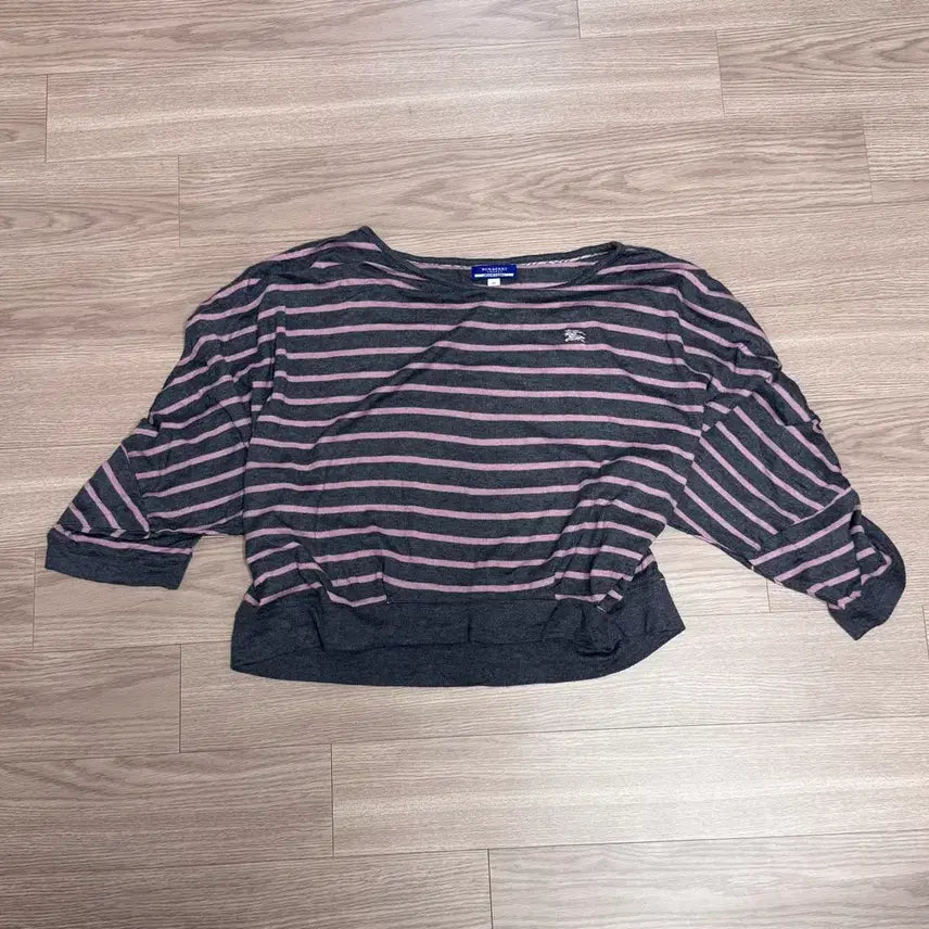 [SOLD OUT] 버버리 블루라벨 핑크 그레이 스트라이프 긴팔티
