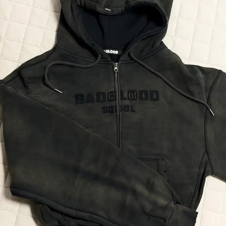 [BUNJANG] BADBLOOD Faded Hoodie Zip-up Black / BADBLOOD 선 페이디드 후드집업 블랙