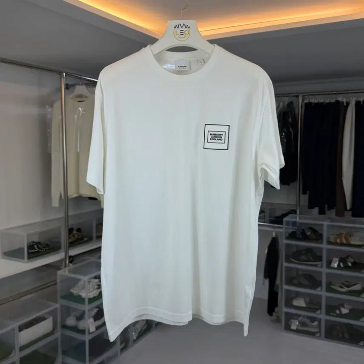 [BUNJANG] Burberry London England Logo Patch Short Sleeve T-Shirt / 버버리 런던 잉글랜드 로고 패치 반팔