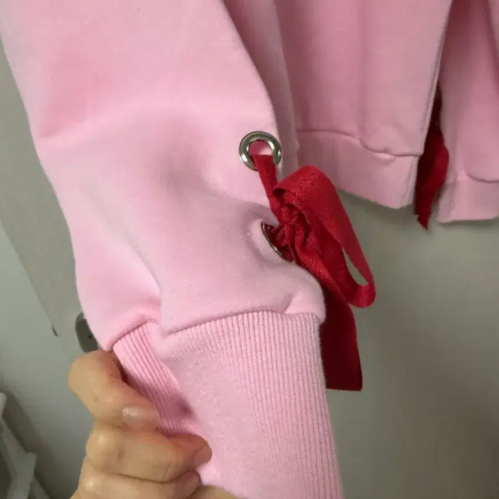 [BUNJANG] Hello Kitty Chuu Collaboration Pink Ribbon Sweatshirt / 헬로키티 츄 콜라보 맨투맨 핑크 리본