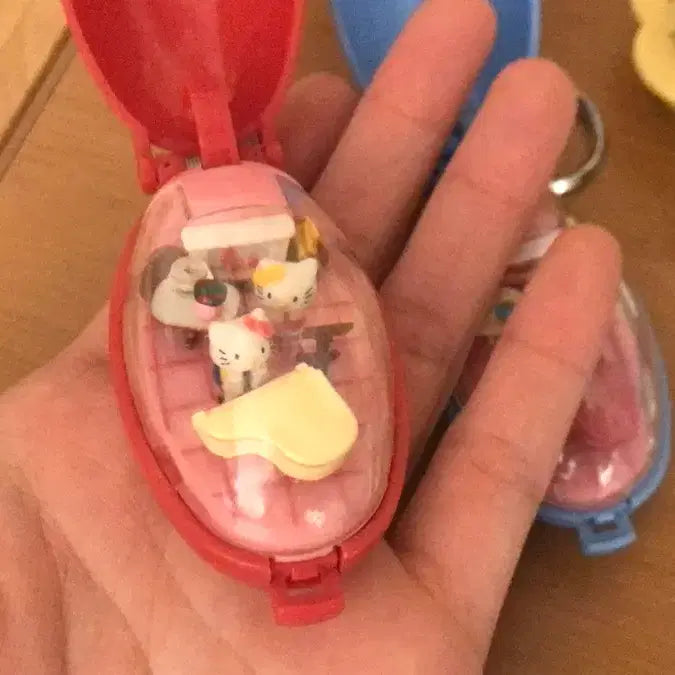 [BUNJANG] Sanrio Classic Kitty Piano Player Keyring Figure Set / 초레어! 일본 고전 키티 키링 피규어 똥사이즈 가족 초미니 초소형 인형