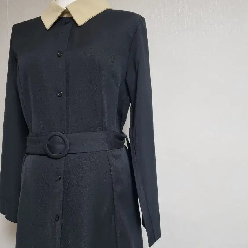 [SOLD OUT] 배색 카라 벨트 블랙 롱 원피스(새상품)