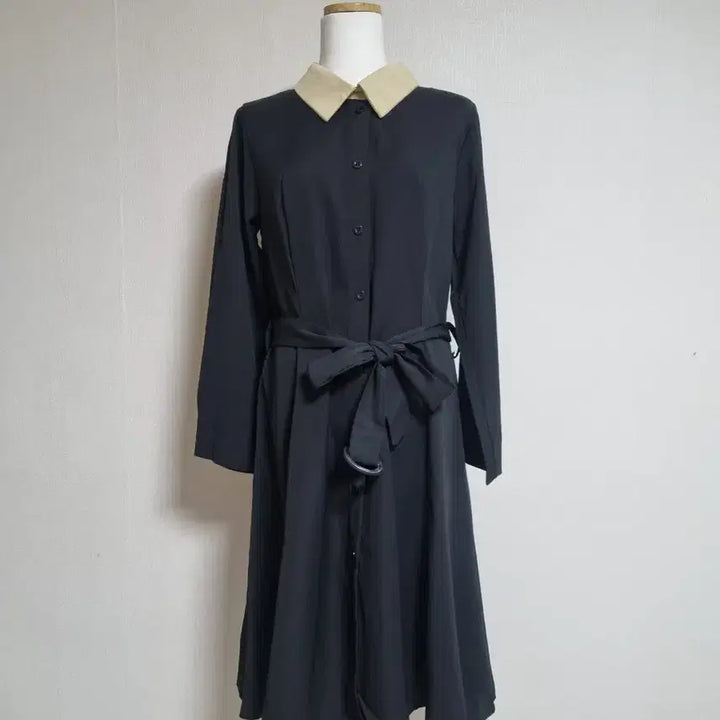 [SOLD OUT] 배색 카라 벨트 블랙 롱 원피스(새상품)