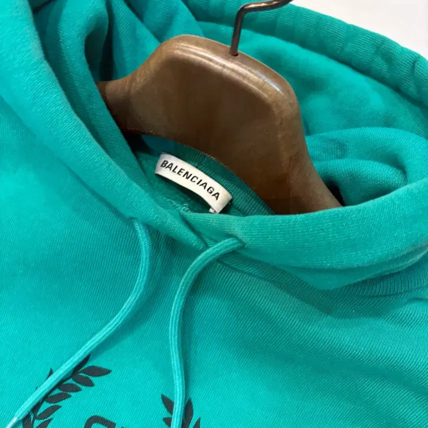 [BUNJANG] Balenciaga Laurel Logo Hoodie (Size S) / 발렌시아가 월계수 로고 후드티 S사이즈