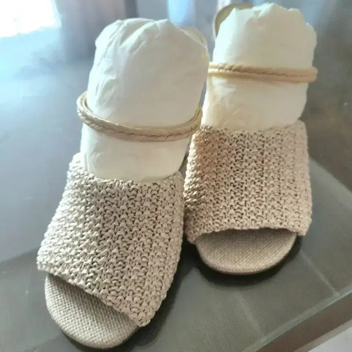 [BUNJANG] Fendi Open Toe Sandals Beige (Size 36) / 펜디 오픈토 샌들 베이지. 36사이즈(230)