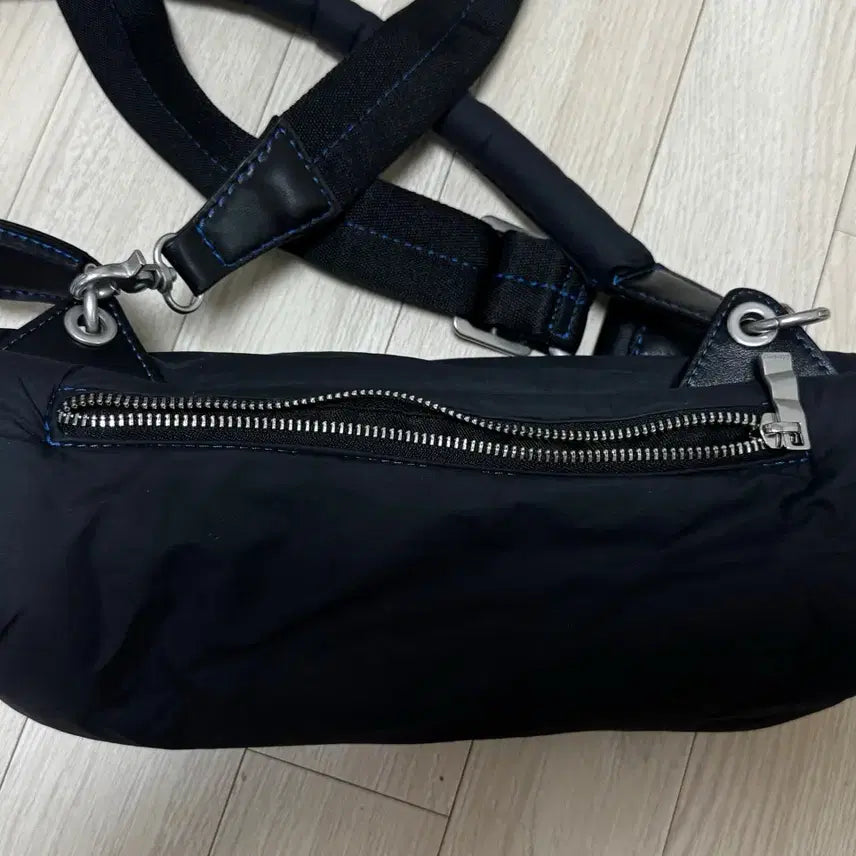 [BUNJANG] ZARA Ader Error Crossbody Bag / 자라 아더에러 백