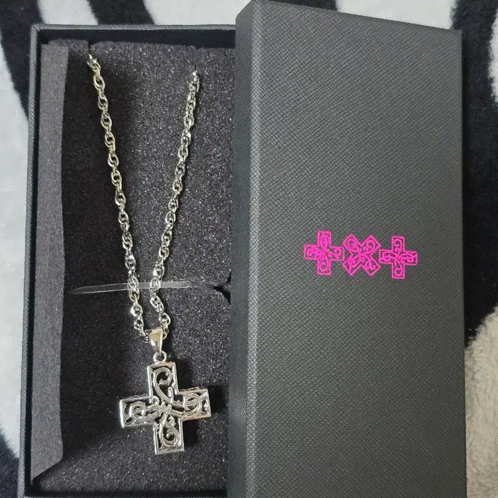 [BUNJANG] TXT Pop-Up Necklace / 투바투 팝업 목걸이 + 휴닝 팝업 포카 원가양도