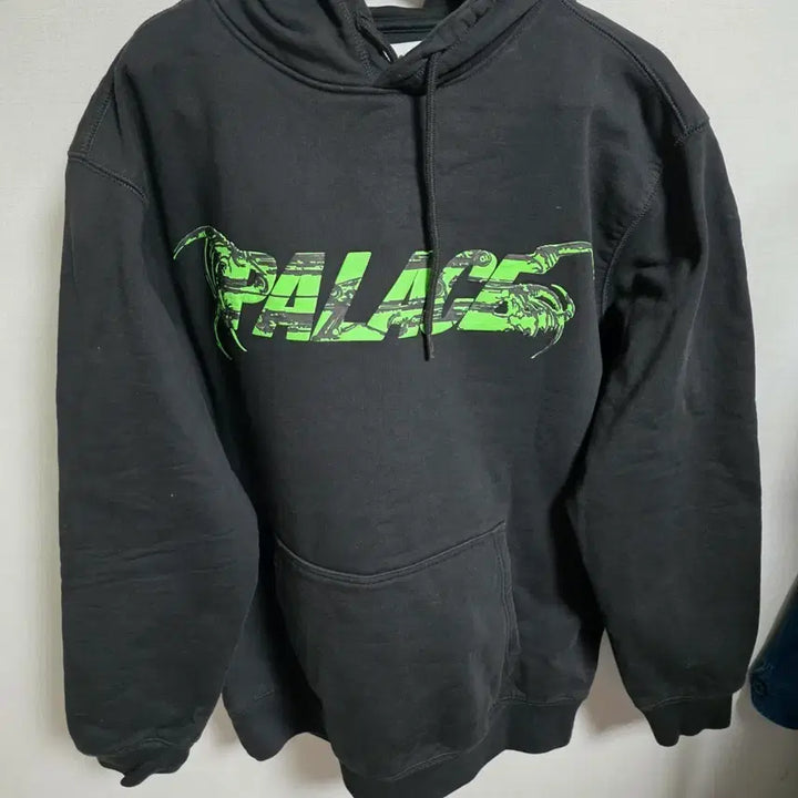 [BUNJANG] Palace Tri-Me Hood Black (XL) / [정품/POIZON검수완료] 팔라스 Tri-Me 후드 블랙 (XL)