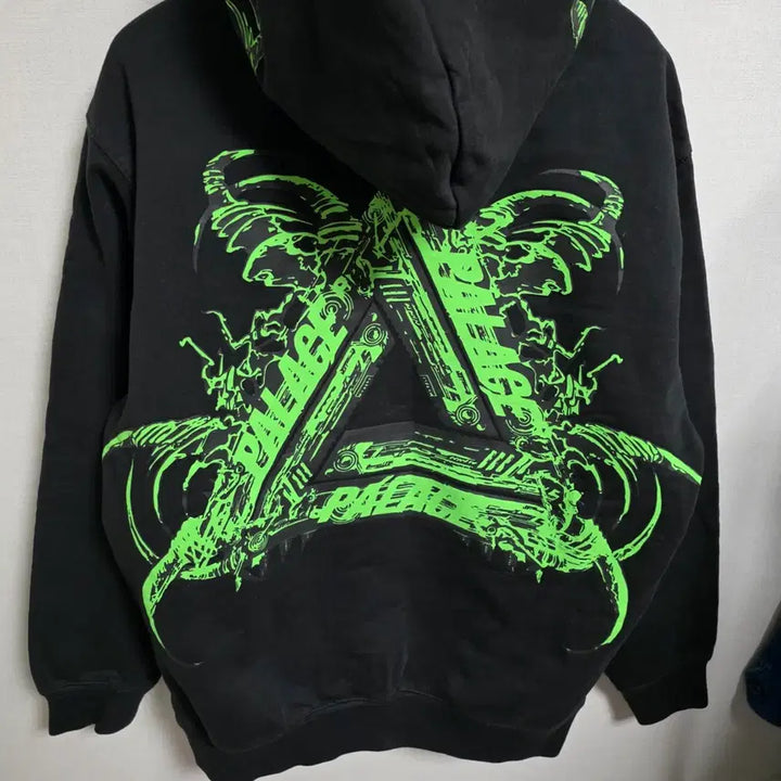 [BUNJANG] Palace Tri-Me Hood Black (XL) / [정품/POIZON검수완료] 팔라스 Tri-Me 후드 블랙 (XL)