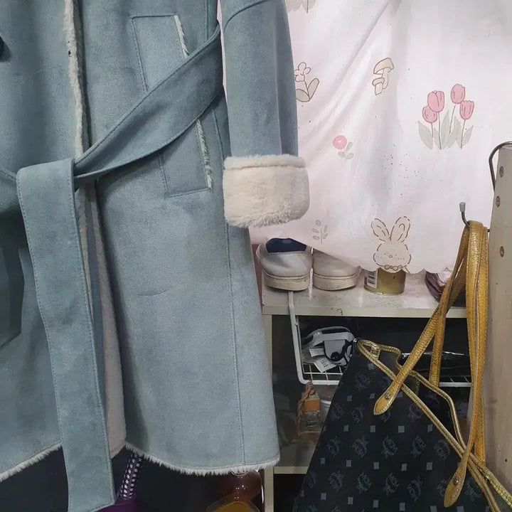 [BUNJANG] Olive Des Olive Faux Fur Belted Coat / 올리브데올리브   폭스퍼    인조가죽 무스탕 벨티드  코트