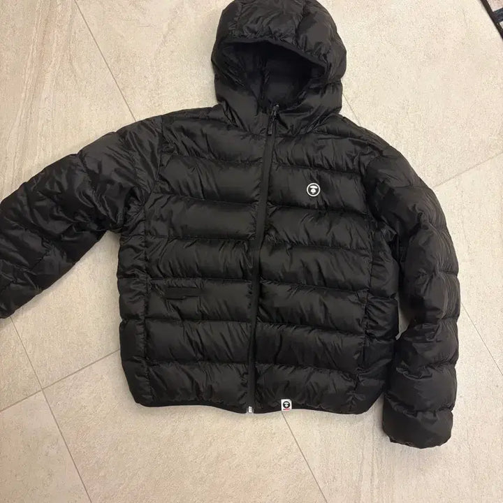 [SOLD OUT] 에이프 경량패딩m 매물x