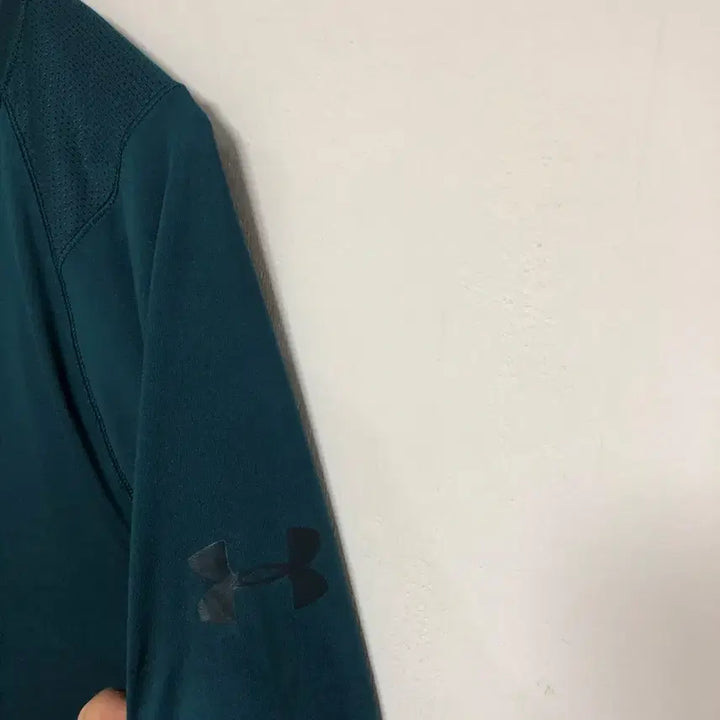 [BUNJANG] 언더아머 남성 봄가을 긴팔티 100L@9937 / 언더아머 남성 봄가을 긴팔티 100L@9937