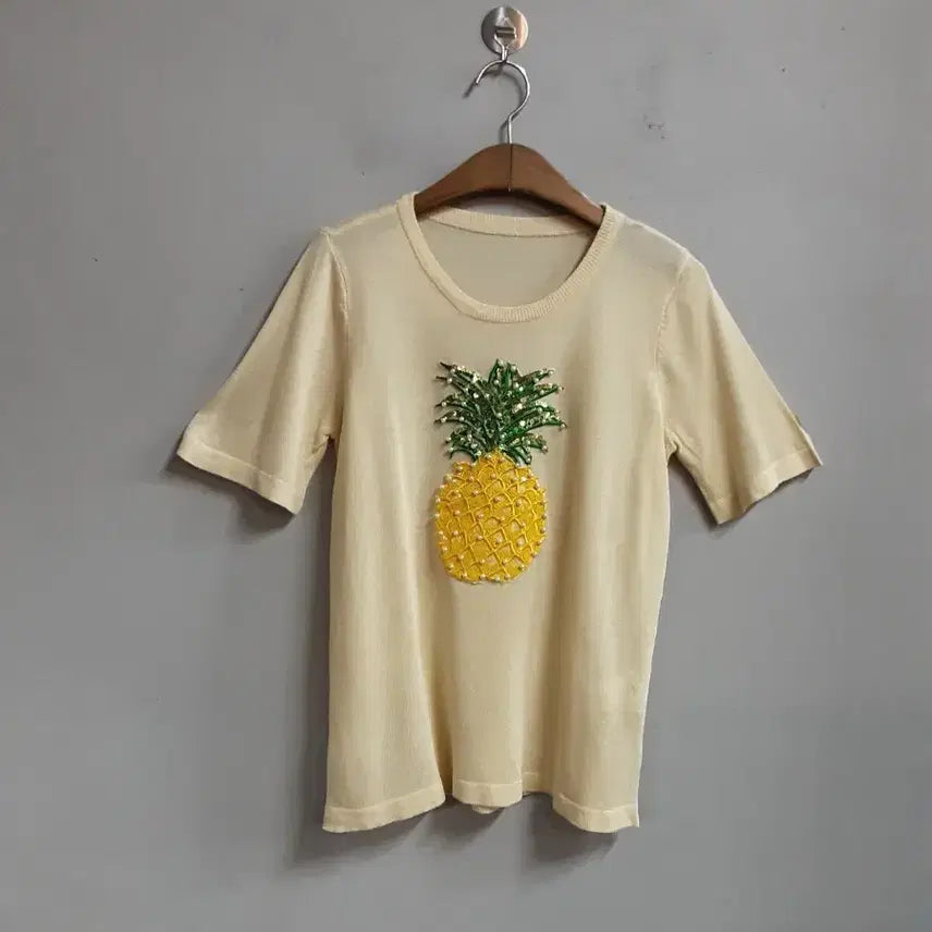 [SOLD OUT] 온앤온 파인애플 비즈 반팔 니트 55
