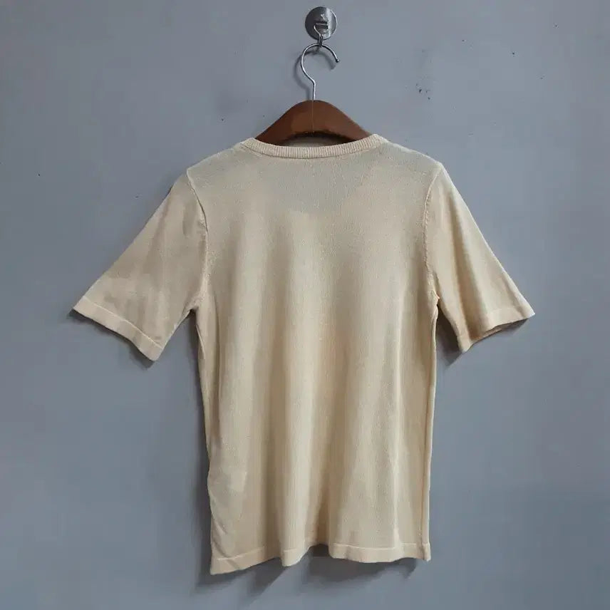 [SOLD OUT] 온앤온 파인애플 비즈 반팔 니트 55