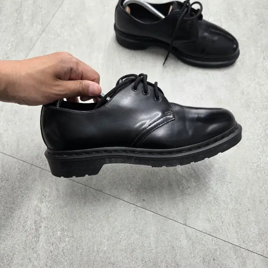 [SOLD OUT] 닥터마틴 1461 모노 블랙 더비슈즈 EU41 260 mm