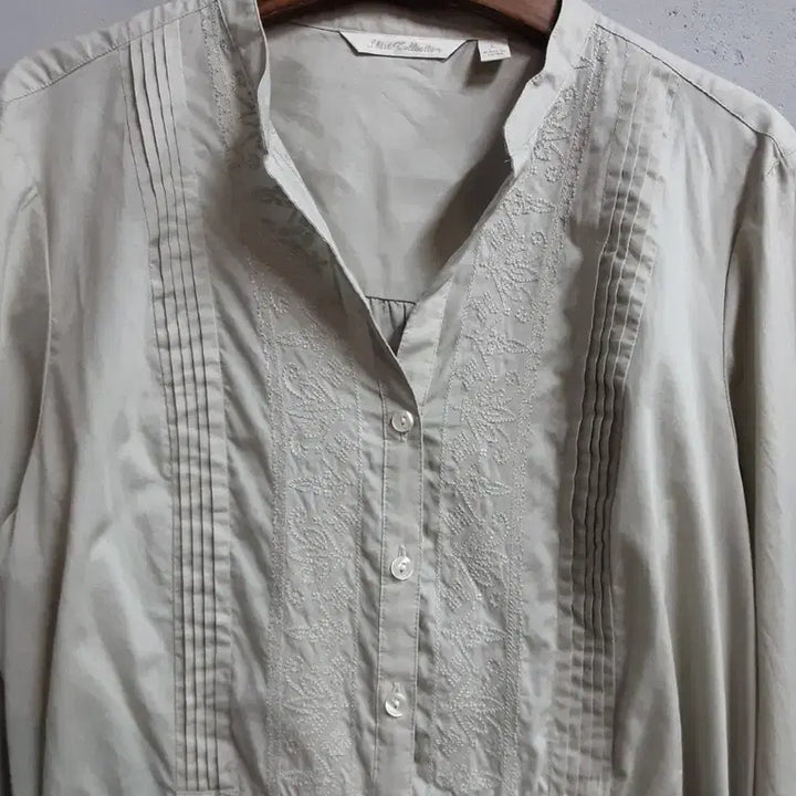 [SOLD OUT] 유니클로 자수 셔츠 L
