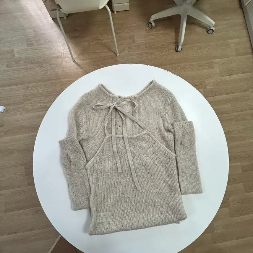 [SOLD OUT] 강민경 로우타이드 알파카 핸드워머 셋업