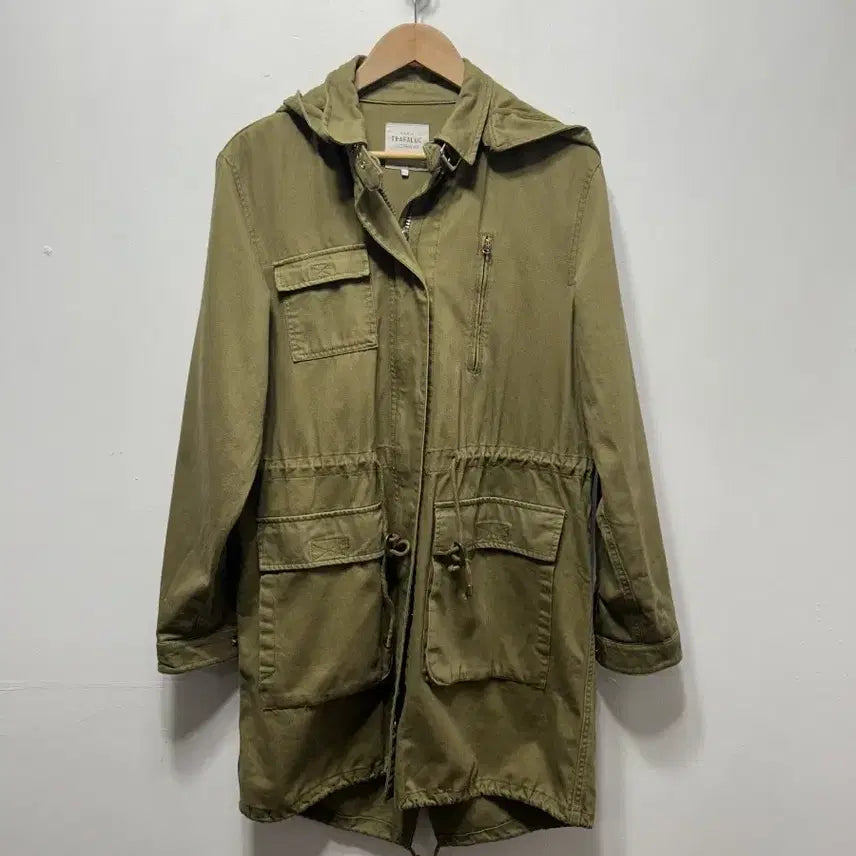 [SOLD OUT] 자라 트라팔룩 카키색 후드 야상 점퍼