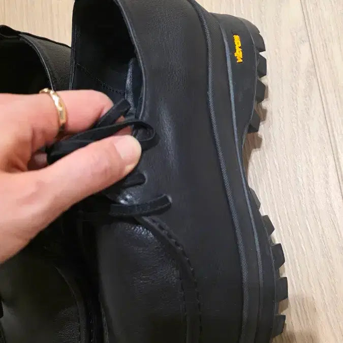 [BUNJANG] Urbanic Tyrolian Vibram Loafers Black / 얼바닉 티롤리안 비브람 로퍼 블랙