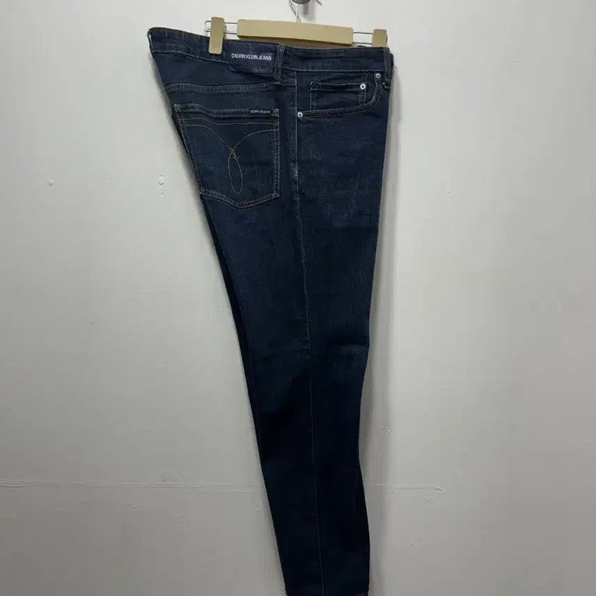 [BUNJANG] Calvin Klein Straight Fit Denim Pants / 캘빈클라인 진청 데님 바지 팬츠 일자핏 36