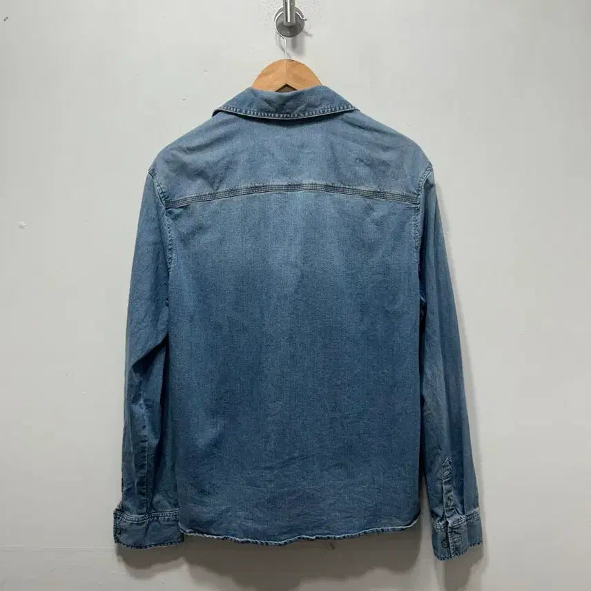 [SOLD OUT] 게스 데님 셔츠 여성 셔츠 L