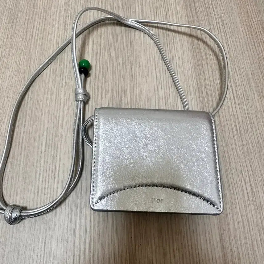 [BUNJANG] Fleur Marti Petit Bag Mini Cross Card Bag Silver / FLOR 플로르 마트리 쁘띠빽 미니 크로스 카드 가방 실버