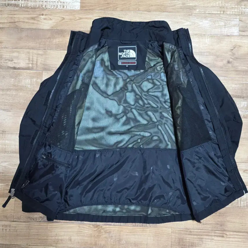 [SOLD OUT] 노스페이스 고어텍스 프로쉘, 써밋 블랙 90