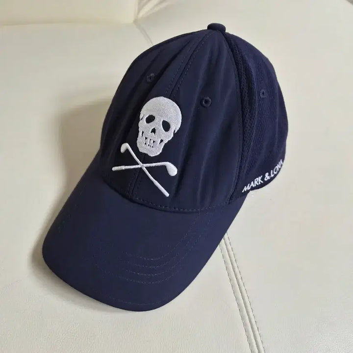 [BUNJANG] Mark &amp; Lona Skull Navy Ball Cap / 마크앤로나 해골 네이비 볼캡