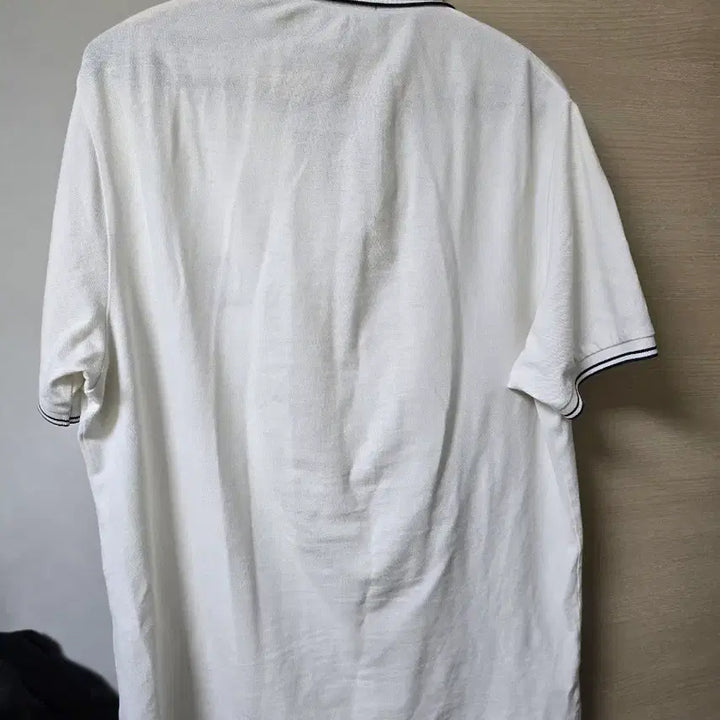 [SOLD OUT] 스톤아일랜드 화이트 반팔 카라티