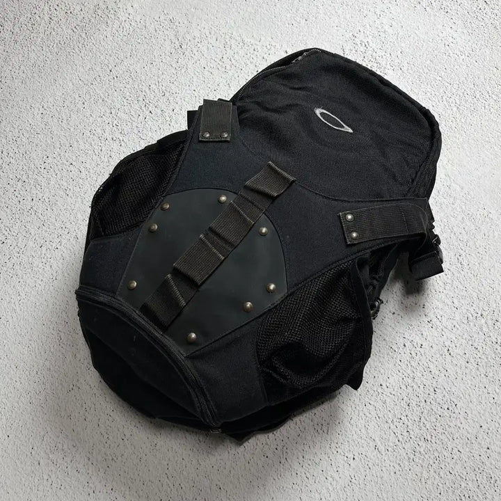 [SOLD OUT] Vintage 00s Oakley Icon Backpack