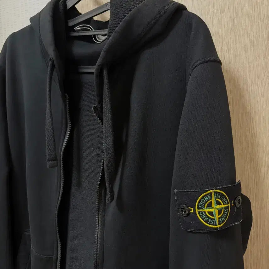 [BUNJANG] Stone Island Hooded Zip-Up M / 스톤아일랜드 후드집업 M 급처