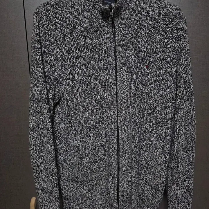 [BUNJANG] Tommy Hilfiger Knit Zip-Up Cardigan / 타미힐피거 니트 집업 가디건 판매합니다.