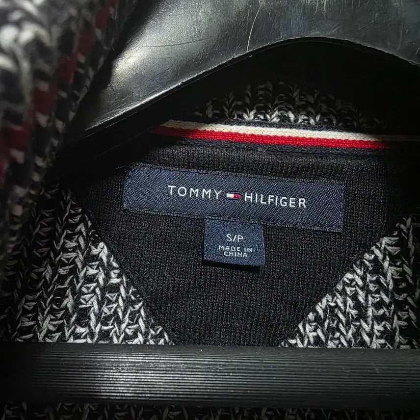 [BUNJANG] Tommy Hilfiger Knit Zip-Up Cardigan / 타미힐피거 니트 집업 가디건 판매합니다.