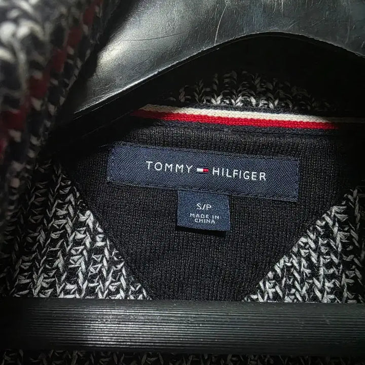 [BUNJANG] Tommy Hilfiger Knit Zip-Up Cardigan / 타미힐피거 니트 집업 가디건 판매합니다.