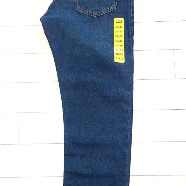[SOLD OUT] Levi&