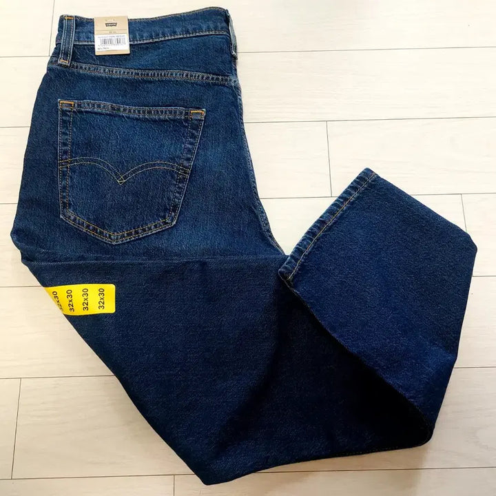 [SOLD OUT] Levi&