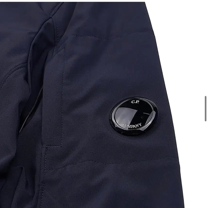 [BUNJANG] CP Company Shell-R Navy Jacket (Size 52) / CP컴퍼니 쉘R 네이비 자켓(사이즈52) 유사제품 등과 교환->50