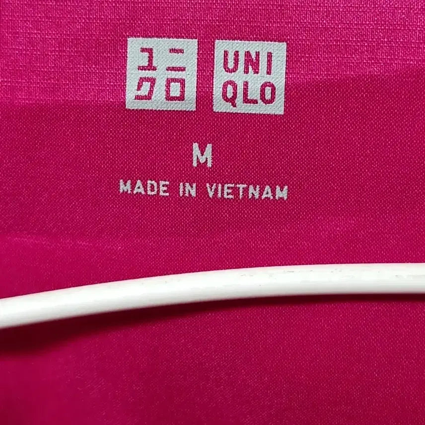 [BUNJANG] Hot Pink Windbreaker Hooded Zip-up Jacket (M) / 핫핑크 바람막이 후드 집업 점퍼 M