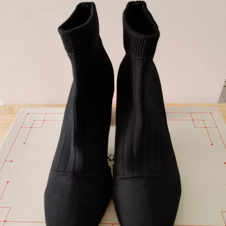 [BUNJANG] Saint Scott Knit Ankle Boots / 세인트스코트 니트 삭스 스판 앵클 부츠 힐