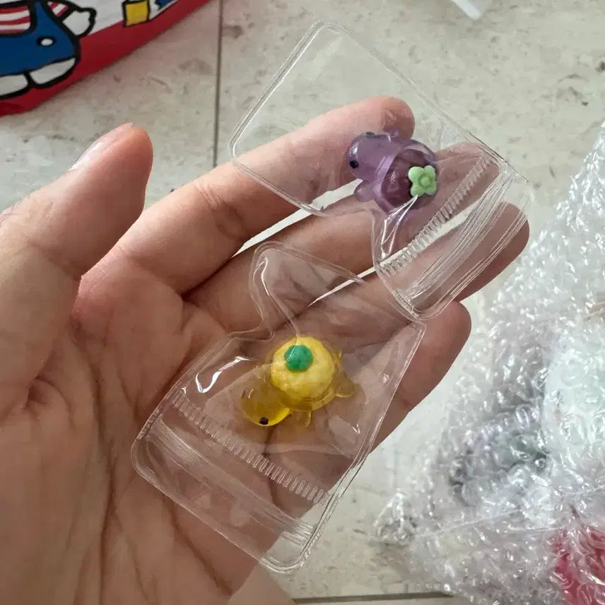 [BUNJANG] Miniature Turtle Figurine (Purple/Yellow) / 미니어처 거북이 피규어 보라/노랑