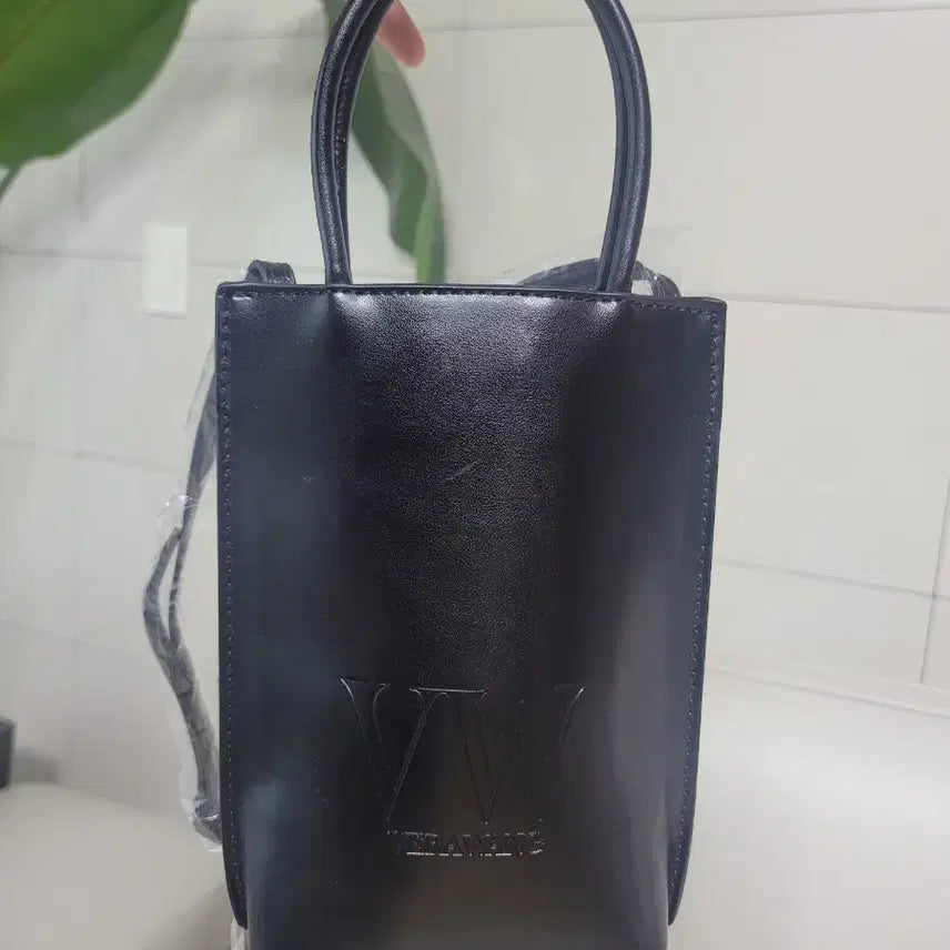 [BUNJANG] Vera Wang Black Mini Tote Crossbody Bag / 베라왕 블랙 미니 토트백 크로스백