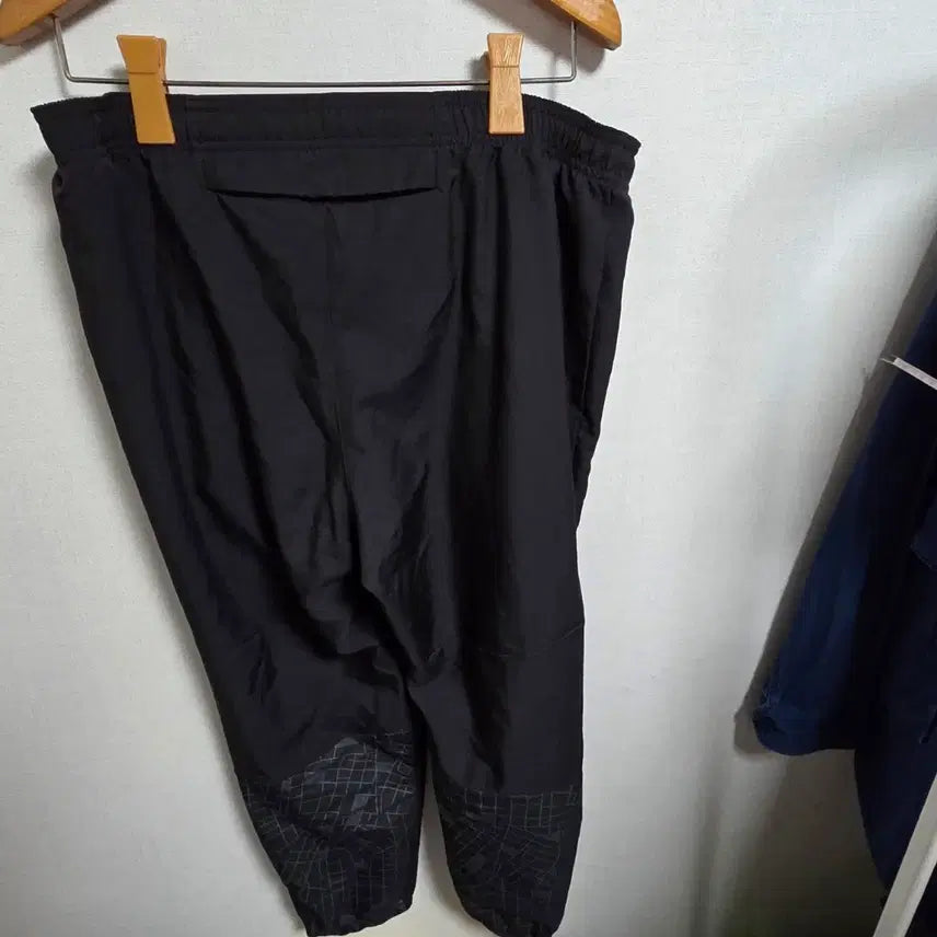 [SOLD OUT] 나이키 드라이핏 스우시 우븐 조거 팬츠 블랙 (XXL/95)