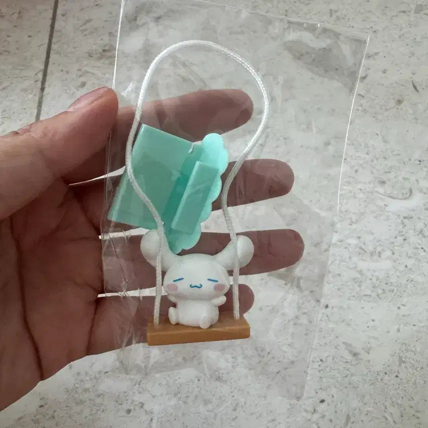 [SOLD OUT] 시나모롤 그네 가챠
