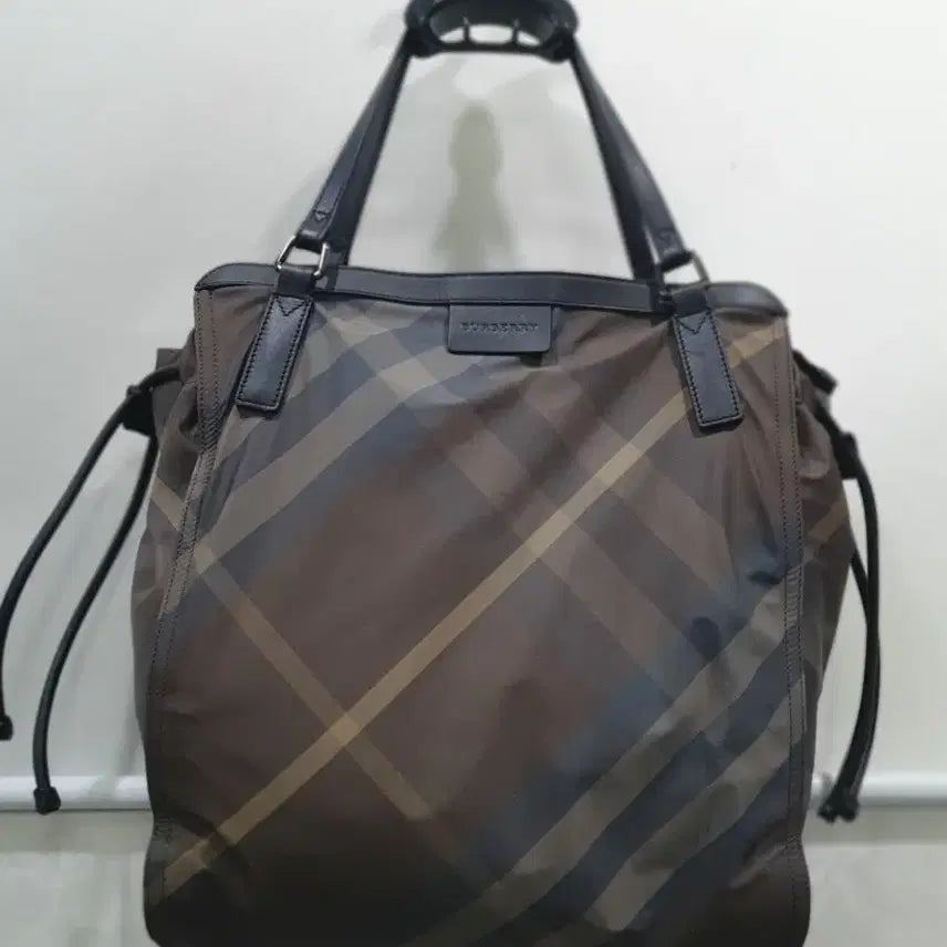 [BUNJANG] Burberry Nylon Check Tote Bag / 버버리 나일론 체크 토트백 /크로스백 컨디션 좋아요.