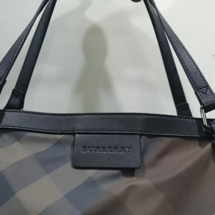 [BUNJANG] Burberry Nylon Check Tote Bag / 버버리 나일론 체크 토트백 /크로스백 컨디션 좋아요.