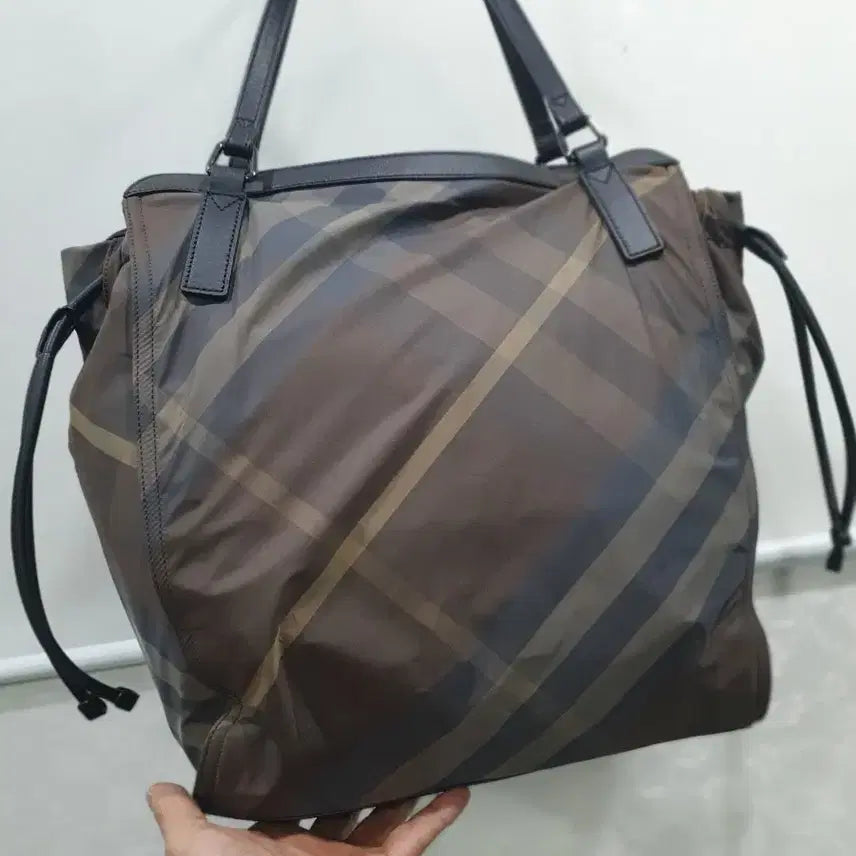 [BUNJANG] Burberry Nylon Check Tote Bag / 버버리 나일론 체크 토트백 /크로스백 컨디션 좋아요.