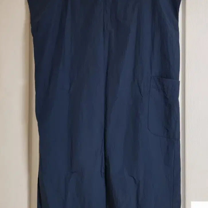 [SOLD OUT] 네이비 루즈핏 언발 롱 베스트