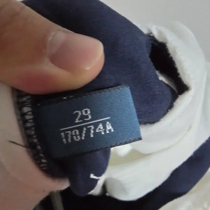 [BUNJANG] Polo Ralph Lauren Pony Embroidered Shorts (Navy, Size 29) / [정품] 폴로 랄프로렌 포니 자수 반바지 (네이비 / 29사이즈)