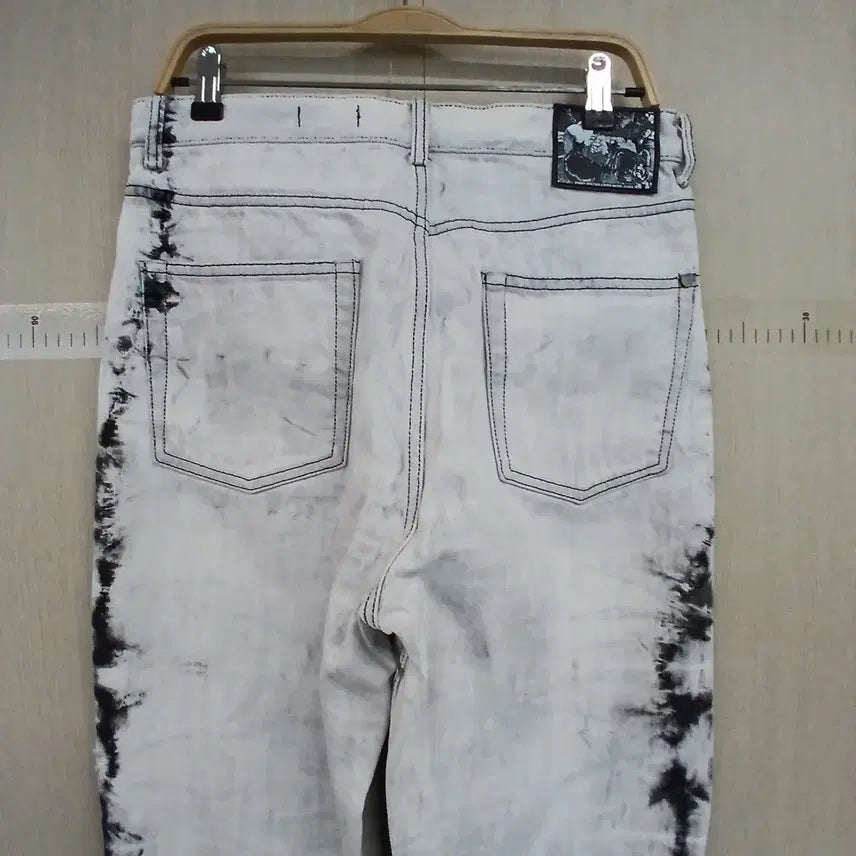 [BUNJANG] Mod9 White Washing Denim Pants / Mod9 화이트 워싱 데님 팬츠